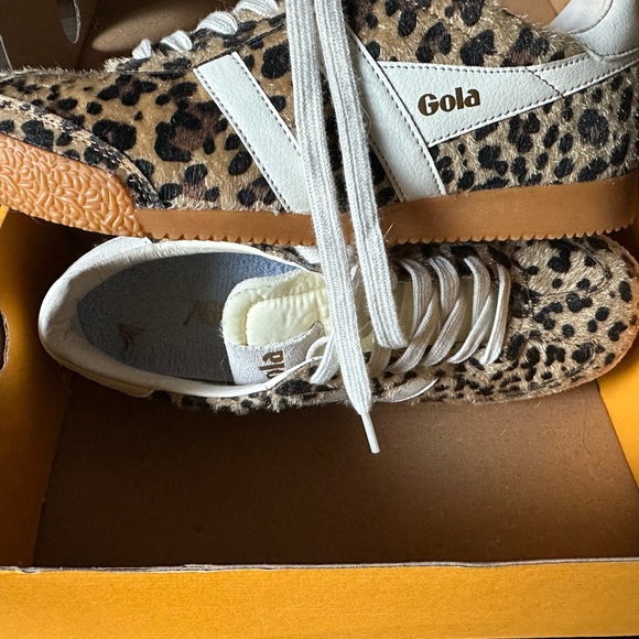 Gola Animal Print Sneakers with White and Tan Accents Like New - Picture 2 of 8